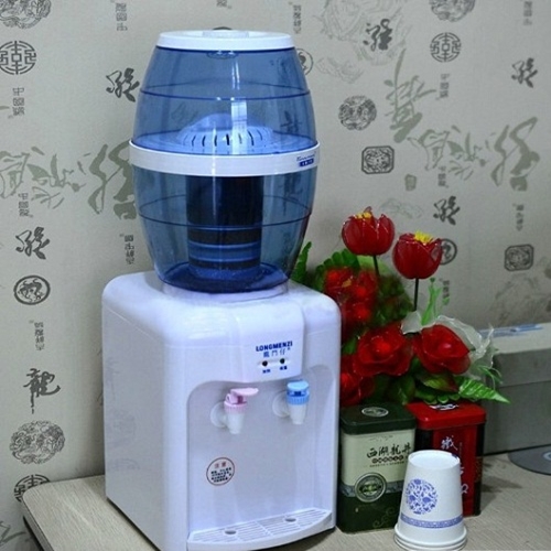 Cây nước nóng lạnh giúp cung cấp nước nóng lạnh cho gia đình 