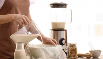 Máy làm sữa hạt UNIE và những điều bạn nên biết